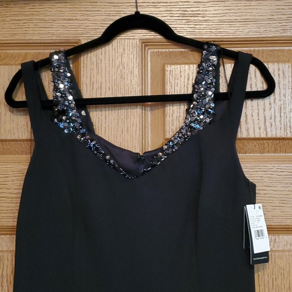 Adrianna Papell Dresses & Skirts - Hi-low Black Evening Gown